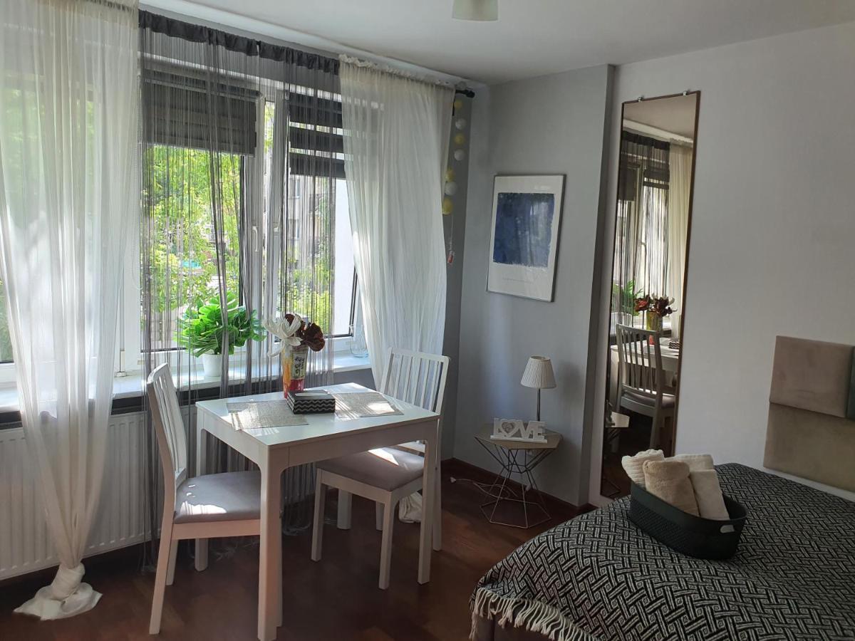 Centrumtwardastreetcentralstation 10min Wi-fi 1,2gb Sek Warsaw